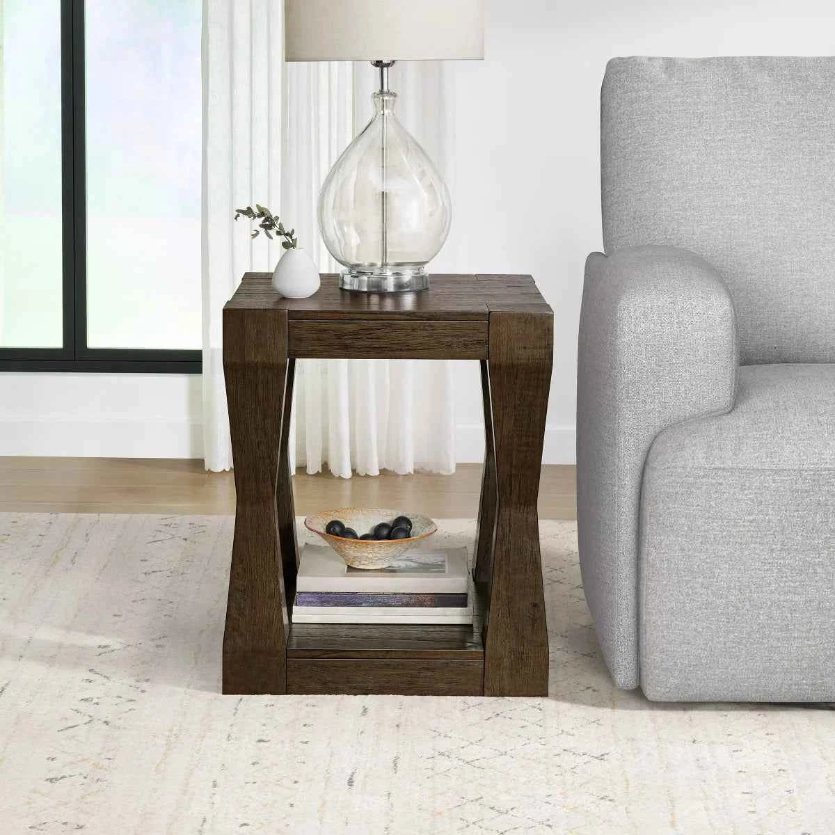 Kingswood End Table – Stylish Wooden Accent Table for Living Rooms