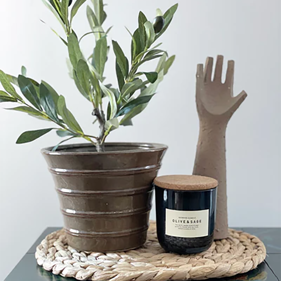 Urban Treasures Table Top Olive Tree – Realistic Faux Foliage, Small (15″) or Medium (20″) with Plastic Pot