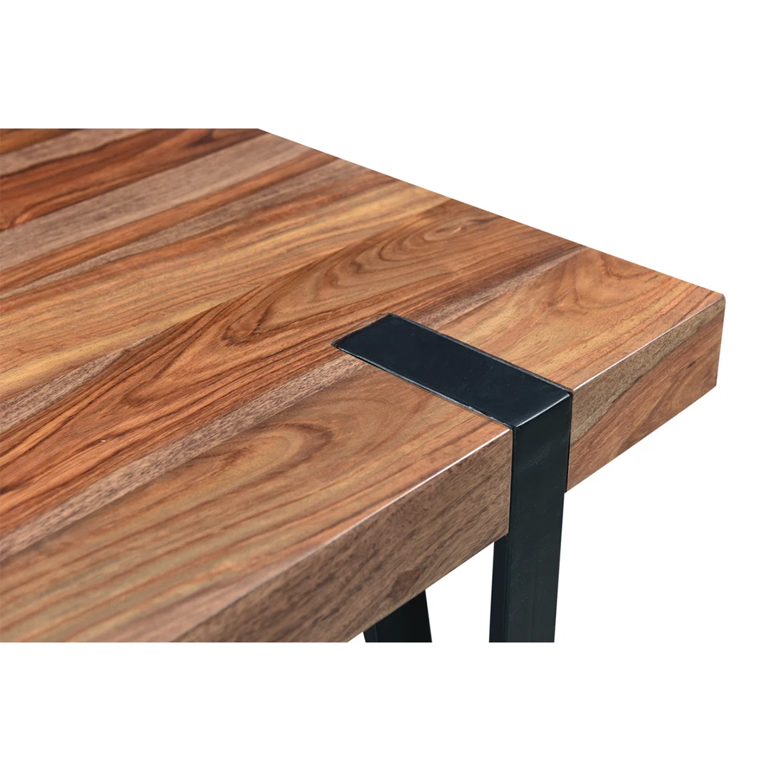 Pattie Wood Dining Table – Timeless Style & Sturdy Craftsmanship