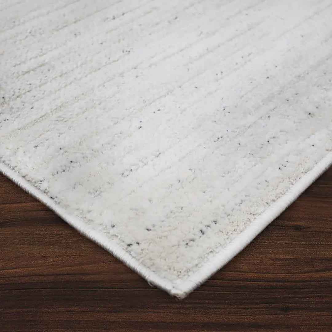 RENWIL Dallis 5'3" x 7'3" Area Rug – Modern Decorative Rug for Living Room & Bedroom