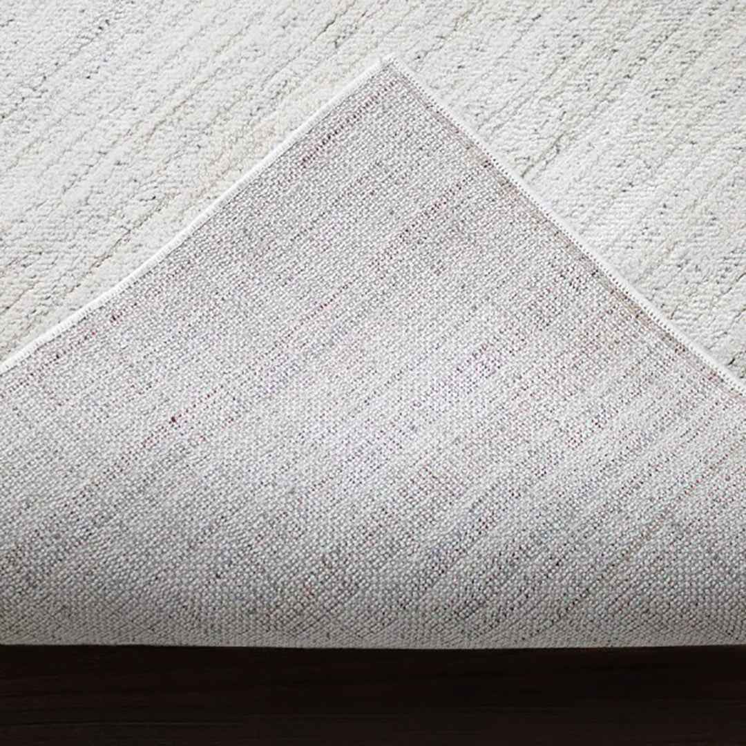 RENWIL Dallis 5'3" x 7'3" Area Rug – Modern Decorative Rug for Living Room & Bedroom