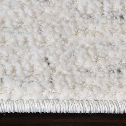 RENWIL Dallis 5'3" x 7'3" Area Rug – Modern Decorative Rug for Living Room & Bedroom