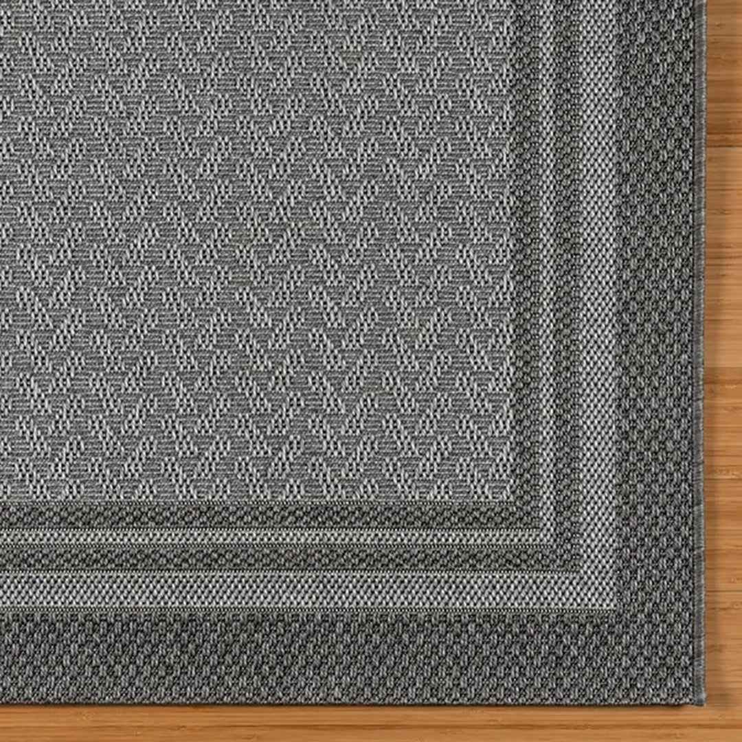 TOSCANA Rowena 6'6" x 9' Area Rug – Elegant Modern Decorative Rug for Living Room & Bedroom