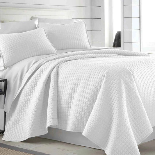 Vilano Springs® Oversized Lightweight Quilt Set with Matching Shams – Hotel-Quality Comfort